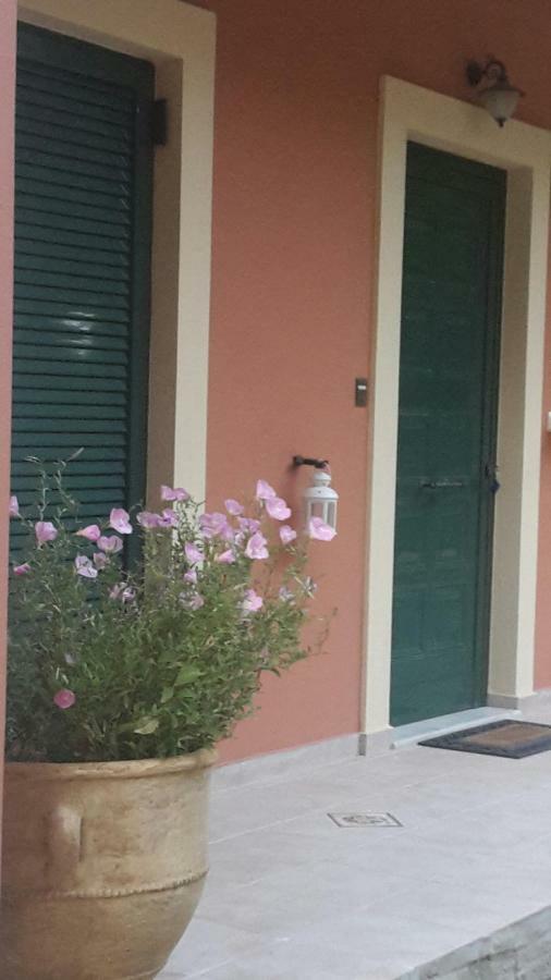 Bella Vista Apartment Kato Korakiana Bagian luar foto