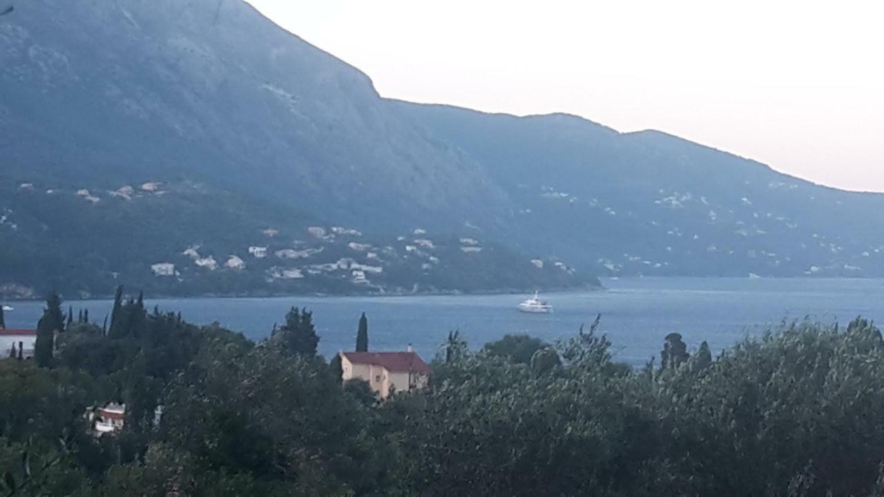 Bella Vista Apartment Kato Korakiana Bagian luar foto