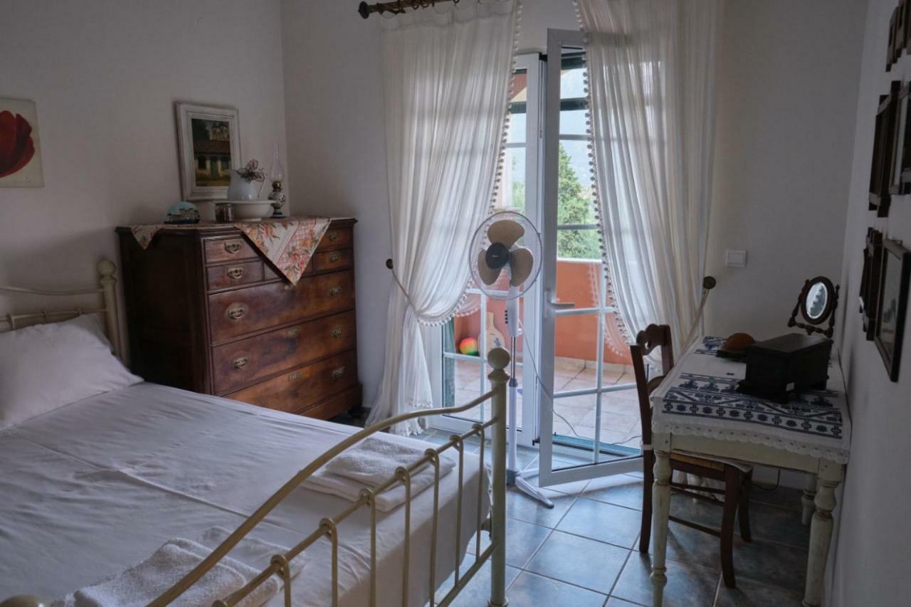 Bella Vista Apartment Kato Korakiana Bagian luar foto