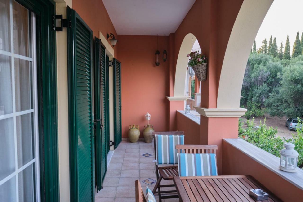 Bella Vista Apartment Kato Korakiana Bagian luar foto